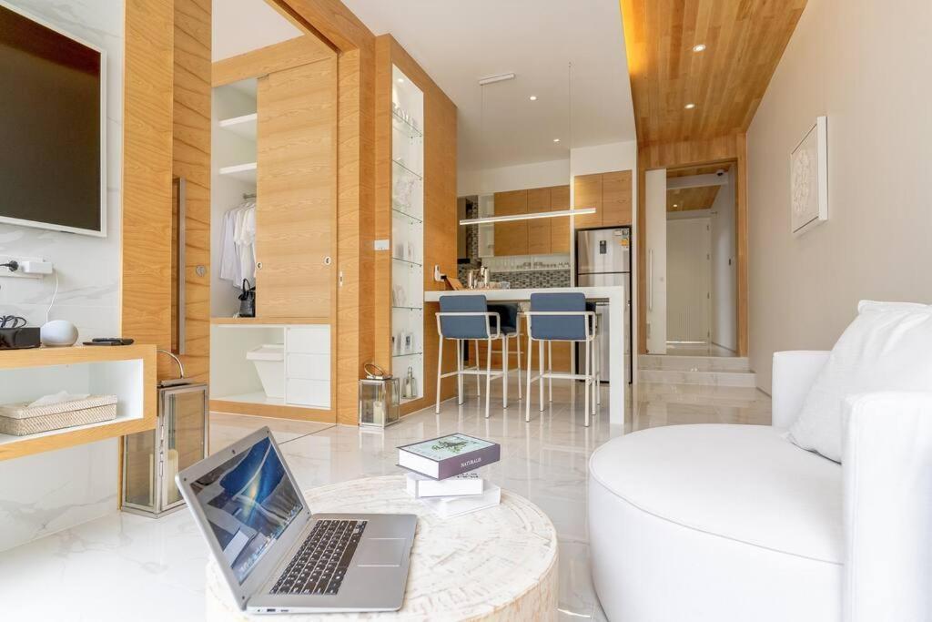 The Residence By Andaman Villa Phuket Esterno foto