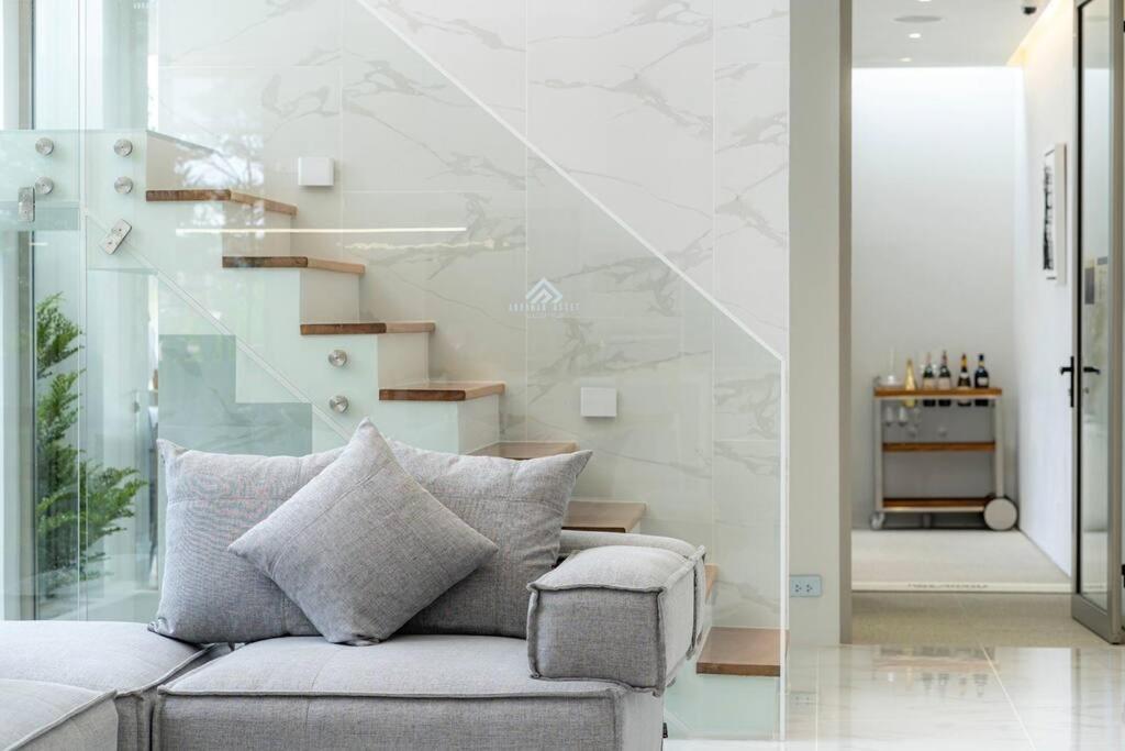 The Residence By Andaman Villa Phuket Esterno foto