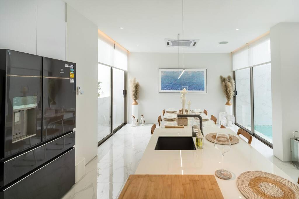 The Residence By Andaman Villa Phuket Esterno foto