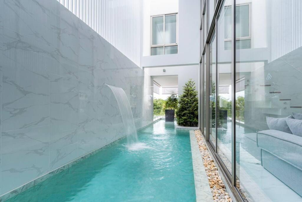 The Residence By Andaman Villa Phuket Esterno foto